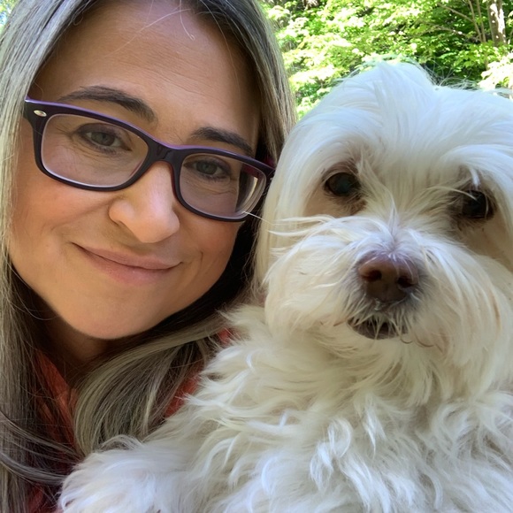 Meet Your Posher, Karri - Picture 1 of 17